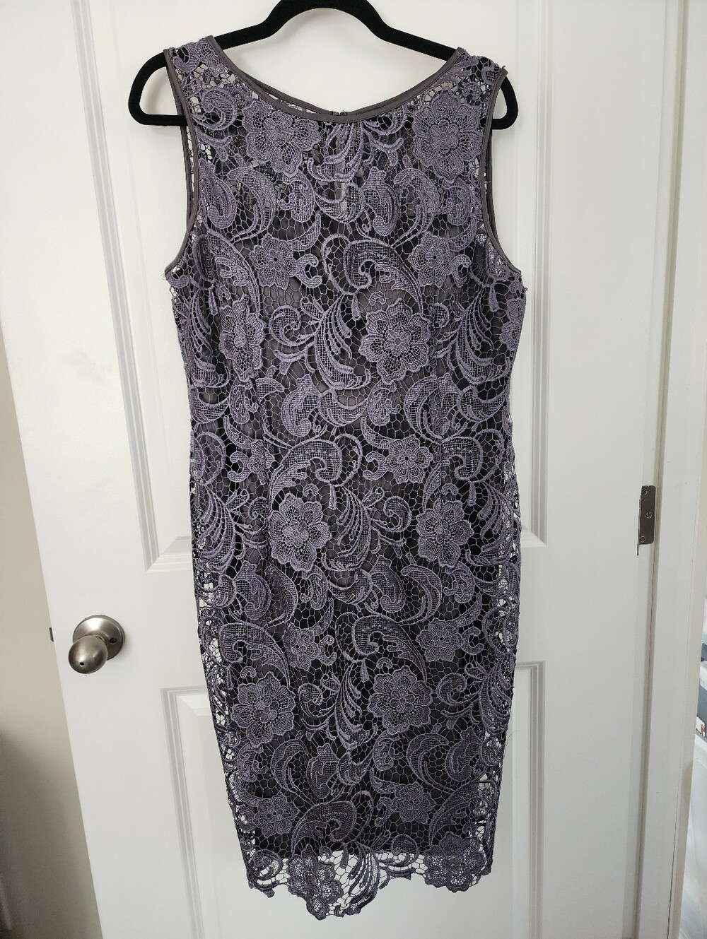 Adrianna Papell Charcoal Gray Lace Dress. Absolutely Stunning! Like New. Size 16
